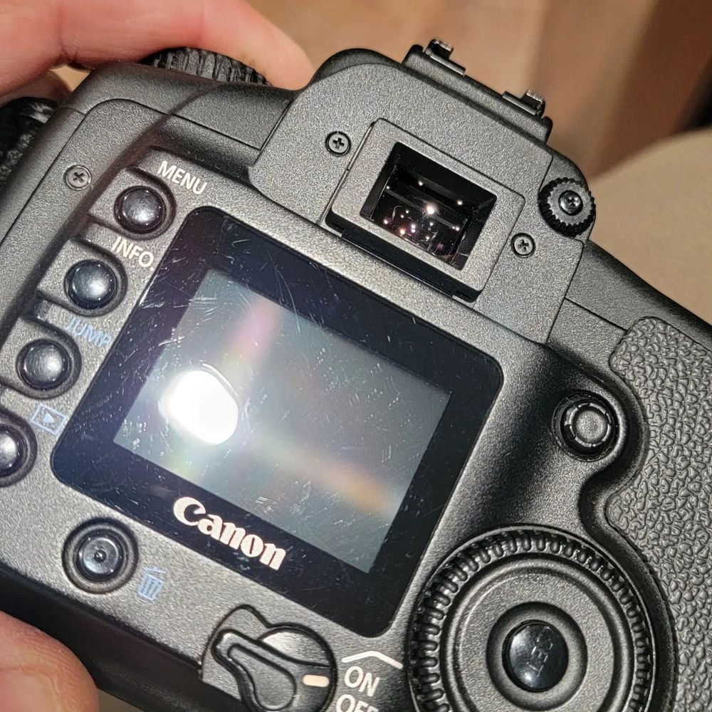 Canon EOS 28-80mm 1: 3.5-5.6 Lens Camera